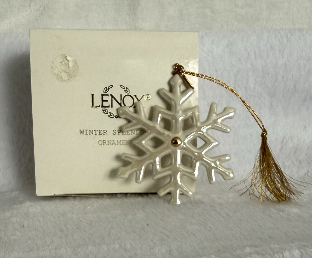 Lenox Christmas The Winter Splendor Ornament Snowflake Fine China with 24K Gold